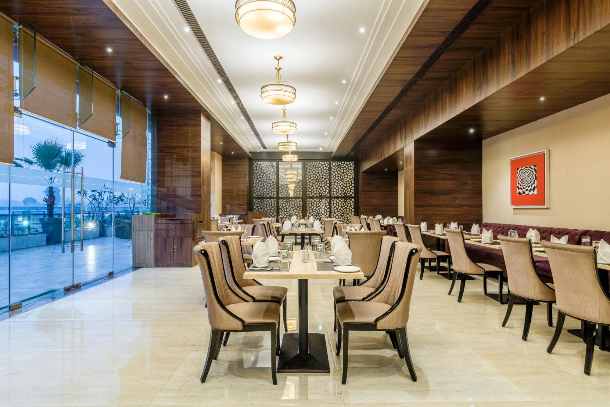 Golden Suites Gurgaon Inde Hotels Экстерьер фото