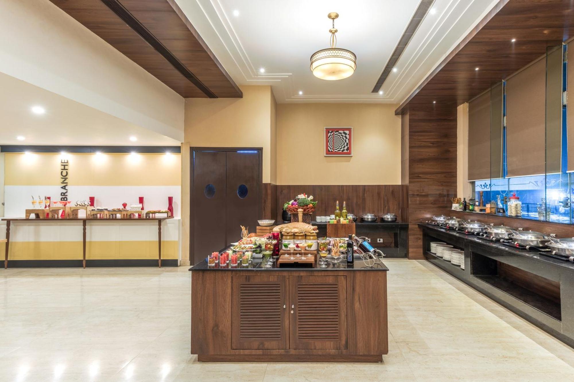 Golden Suites Gurgaon Inde Hotels Экстерьер фото