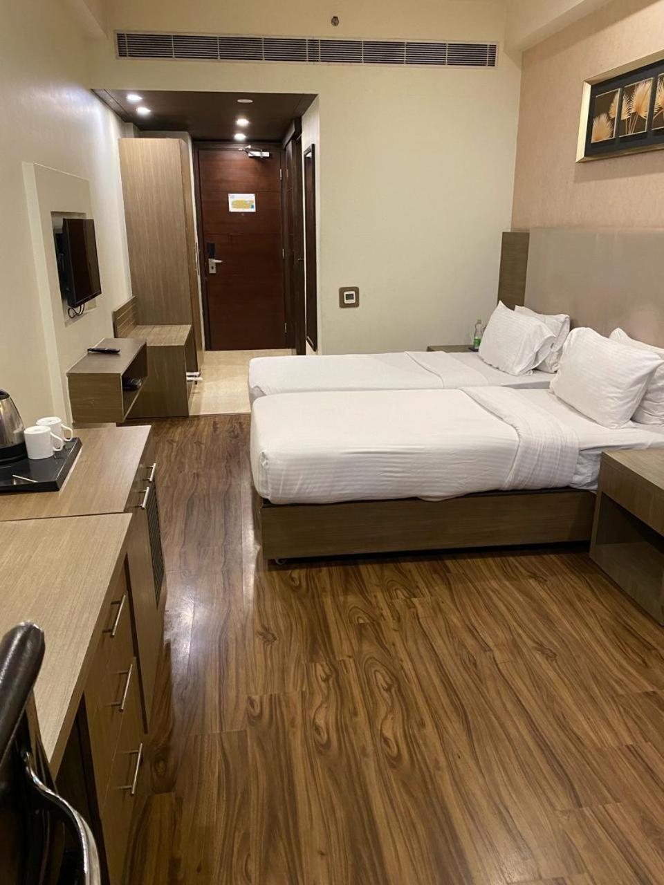 Golden Suites Gurgaon Inde Hotels Экстерьер фото