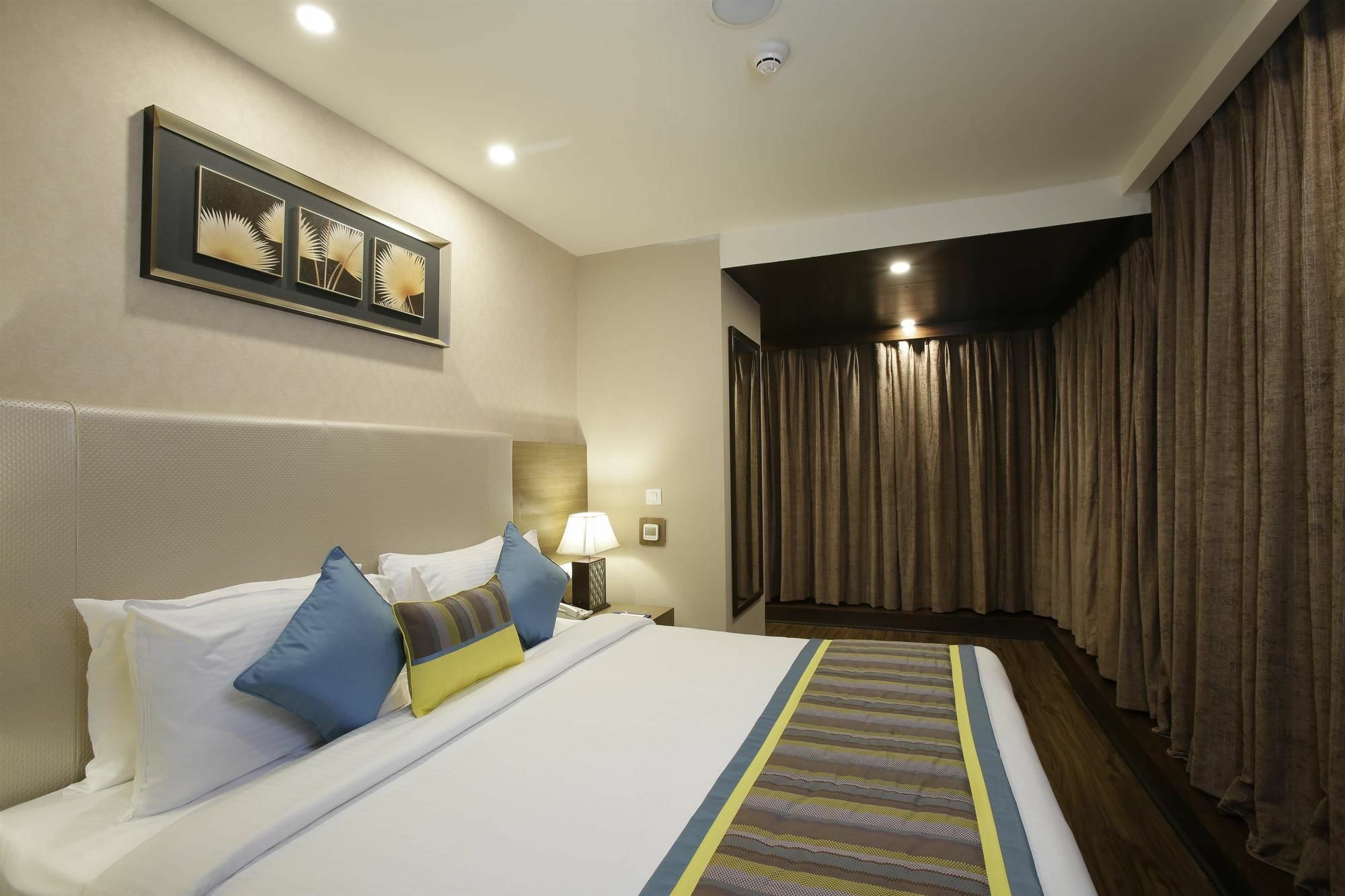 Golden Suites Gurgaon Inde Hotels Экстерьер фото